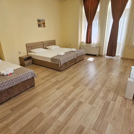 Canto Hostel *